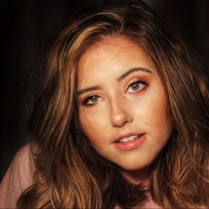 Meet your Posher, Abigail